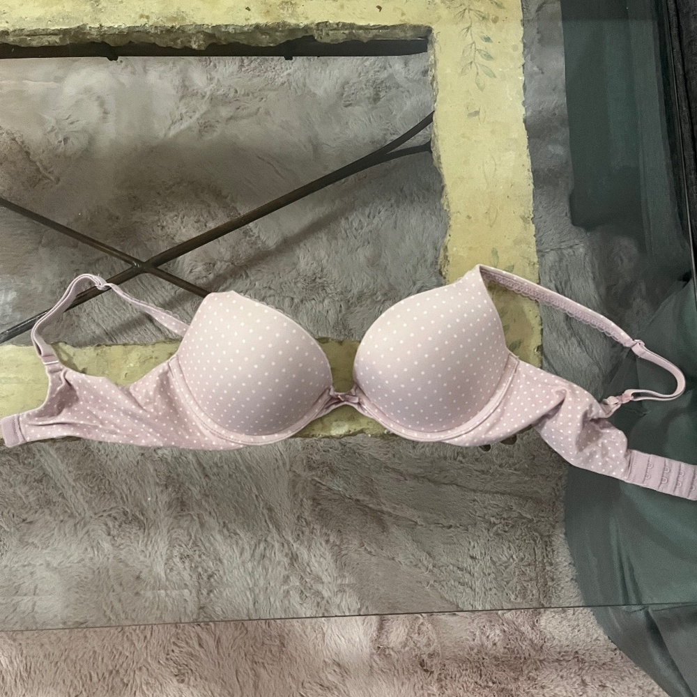 Victoria secret 32C lilac polka dots $30